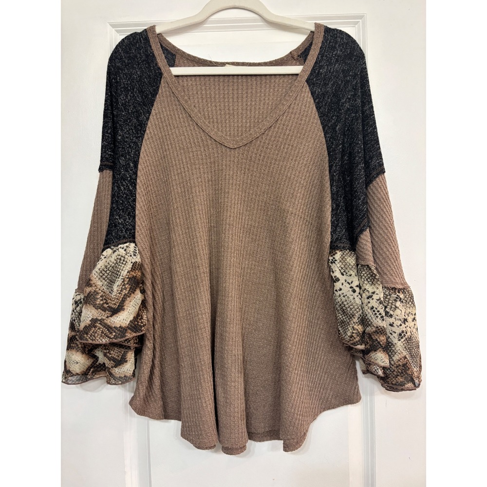 Brown Waffle Knit V-Neck Top Snakeskin Ruffle Sleeve Small Hummingbird Oversize